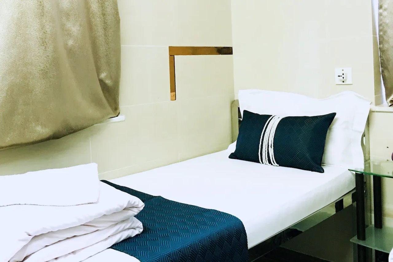 Osaka Hostel Хонконг Екстериор снимка