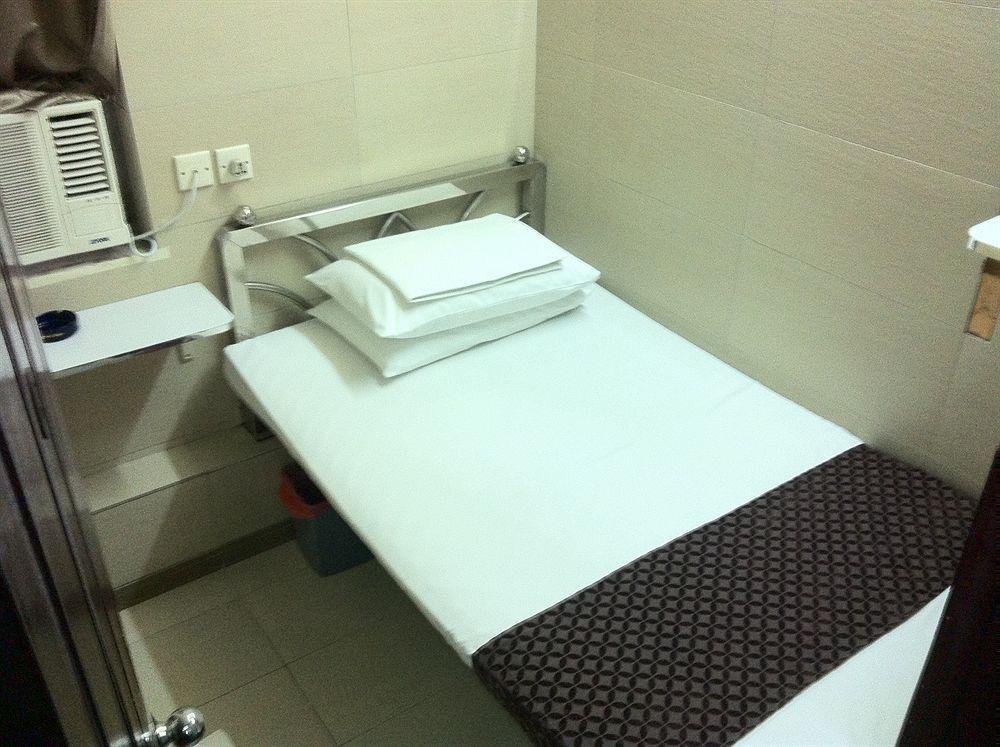 Osaka Hostel Хонконг Екстериор снимка